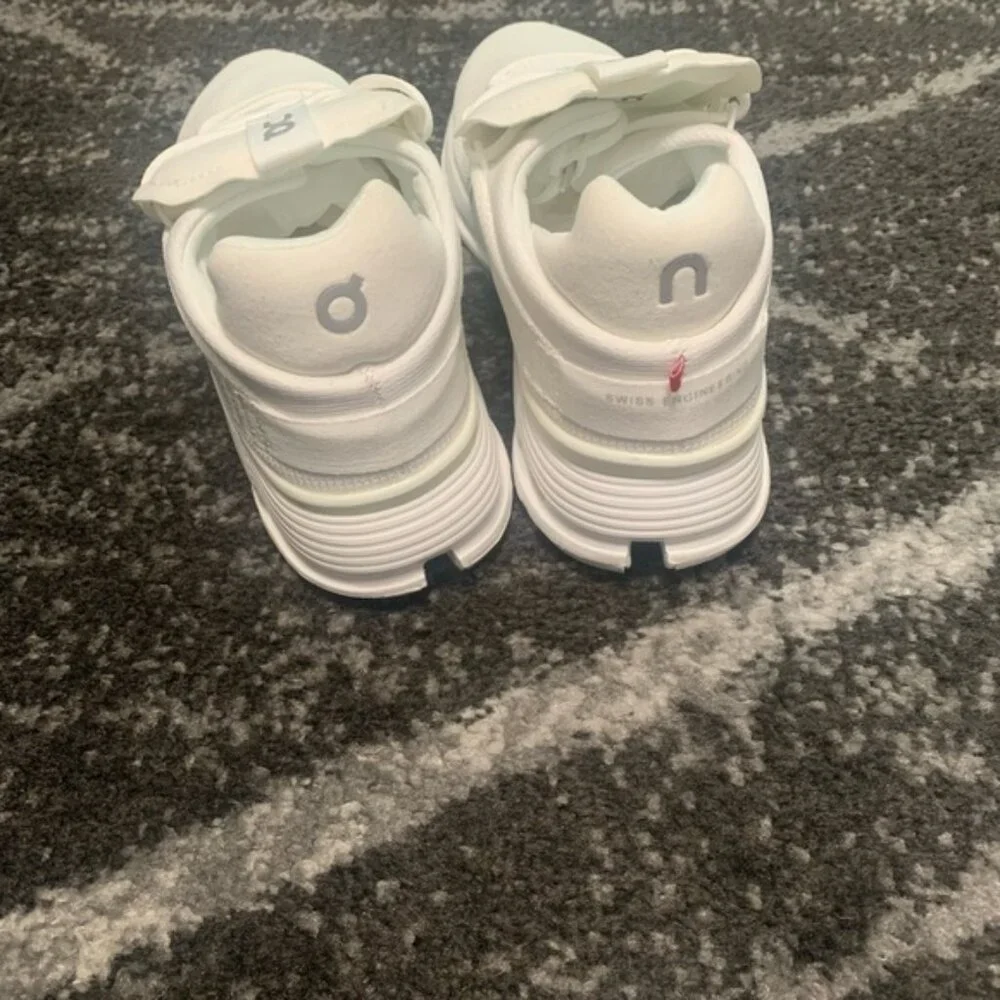 On Running Cloud Nova Women’s Running shoes size 5, 6 - Picture 3 of 6